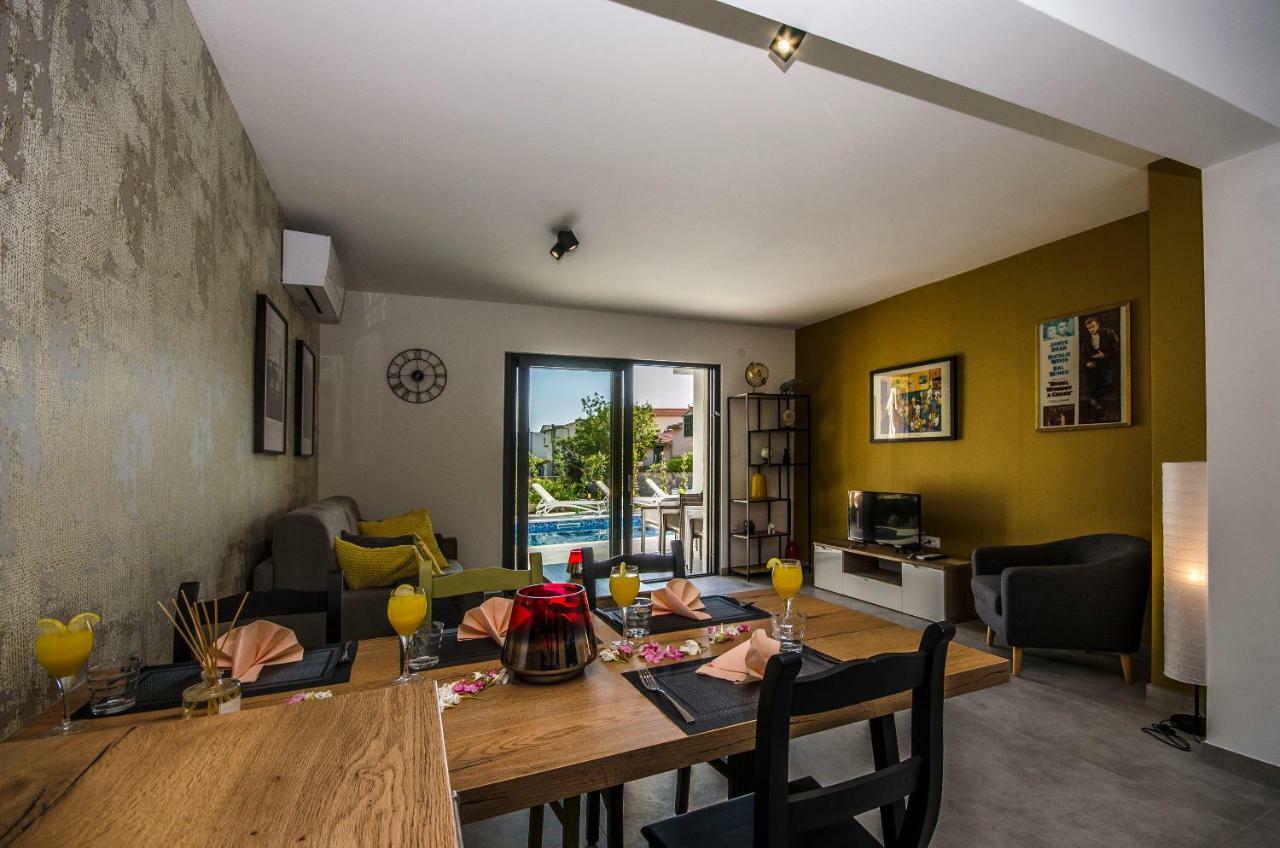 Apartments Villa Adriana II Srima Zewnętrze zdjęcie